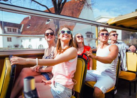 Абитуриенти